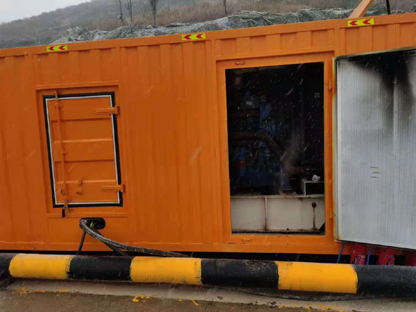 万秀发电机出租 柴油发电机组电压低报警怎么办？