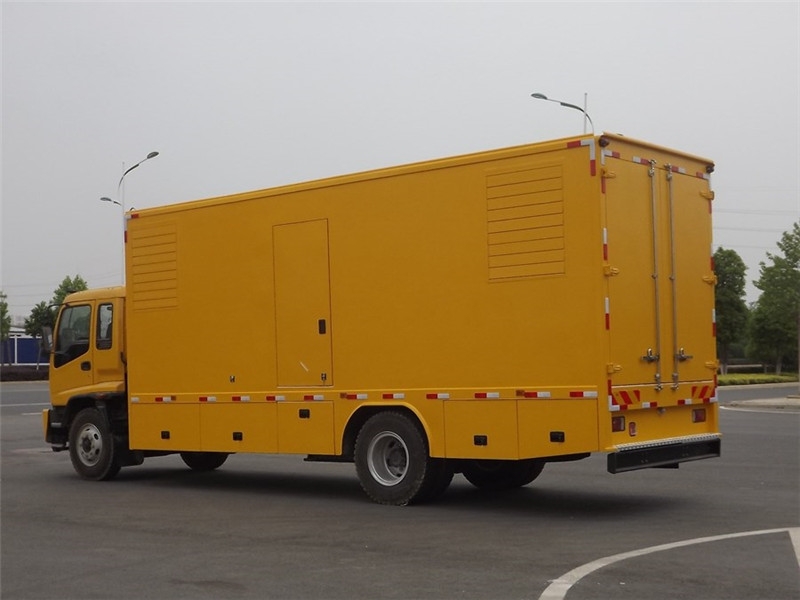 万秀发电车出租- 柴油发电机油箱怎么清洗