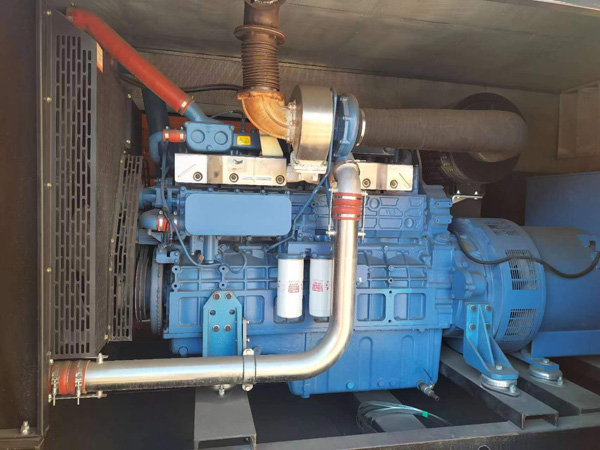 万秀柴油发电机组一般有几种电压输出？