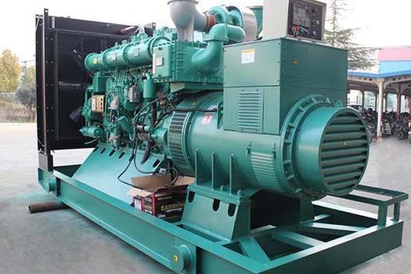 万秀工厂发电机应急发电中如何优化燃油储备管理？