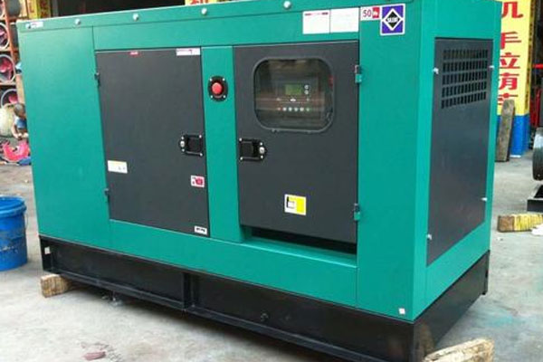 万秀如何检查机油的使用时间？