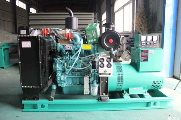 万秀如何判断机油是否需要更换？