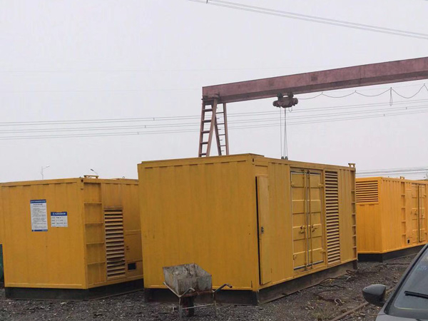 万秀100kw柴油发电机组每小时油耗？