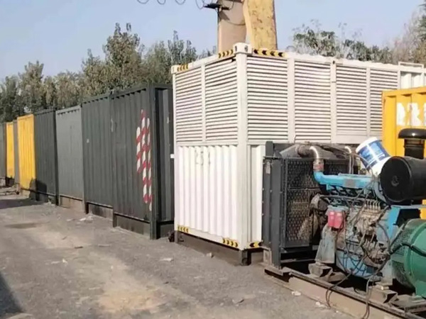 万秀200KW柴油发电机机组每小时油耗是多少？